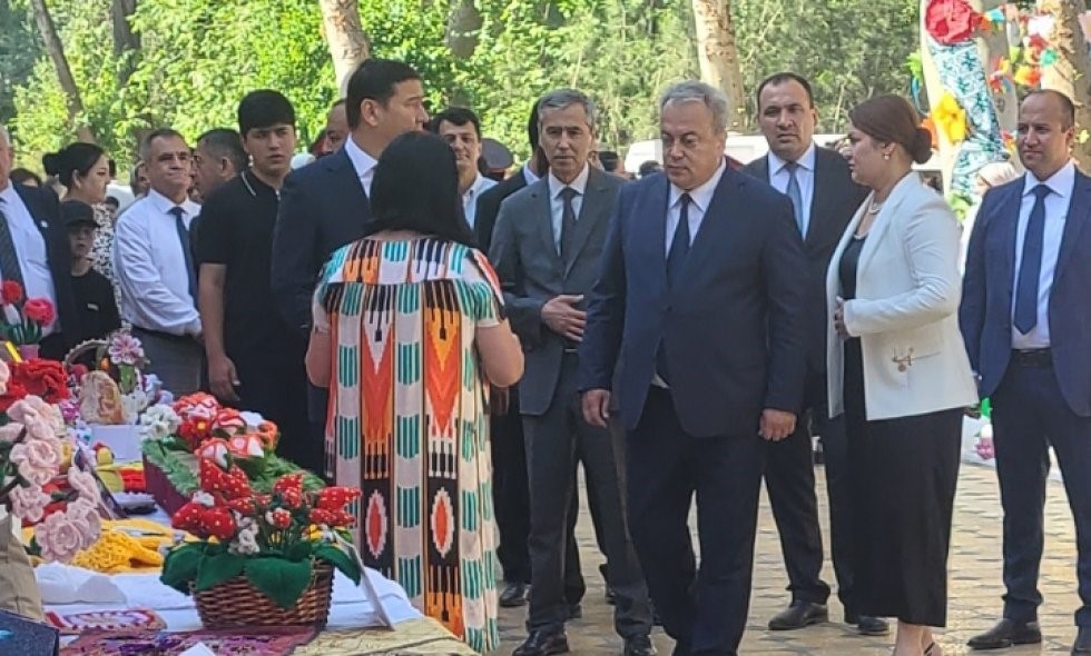 РӮЗИ БАЙНАЛМИЛЛАЛИИ ҲИФЗИ КӮДАКОН